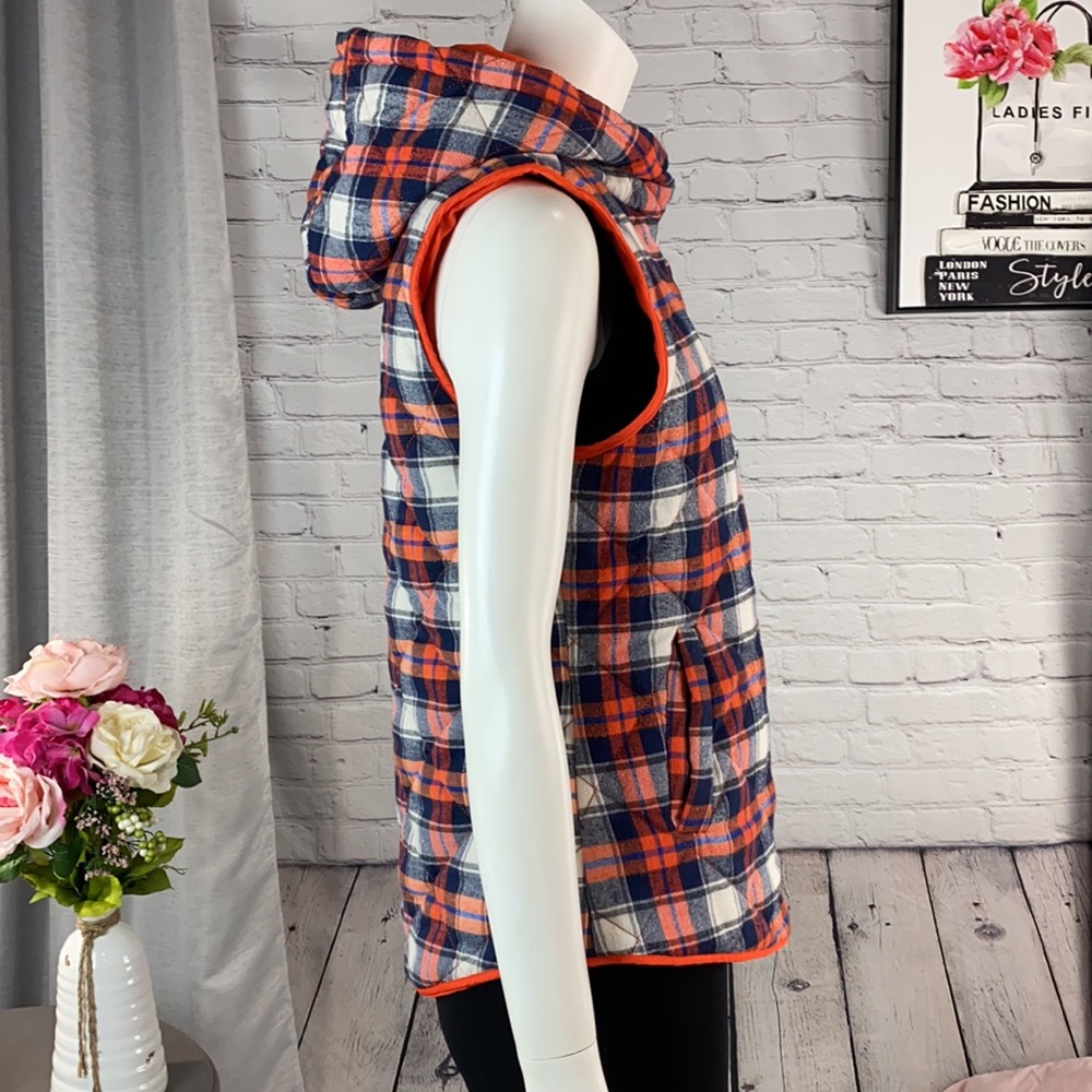 tea n rose Orange Plaid Quilted Vest Size: Medium - Picture 5 of 17